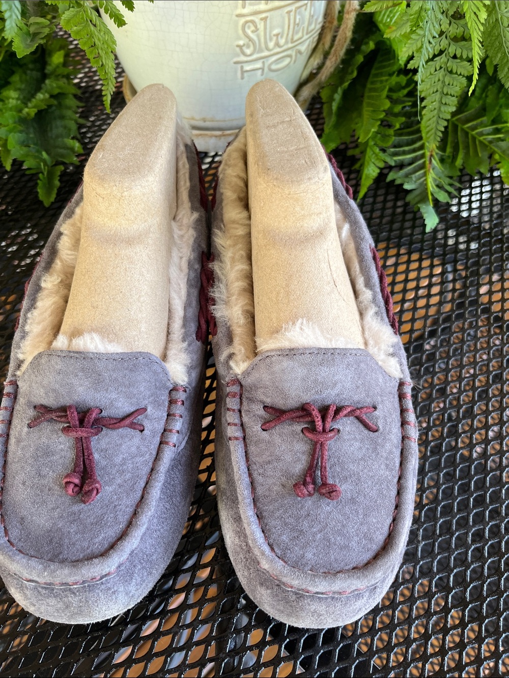 UGG Brett moccasin slippers  Women size 11